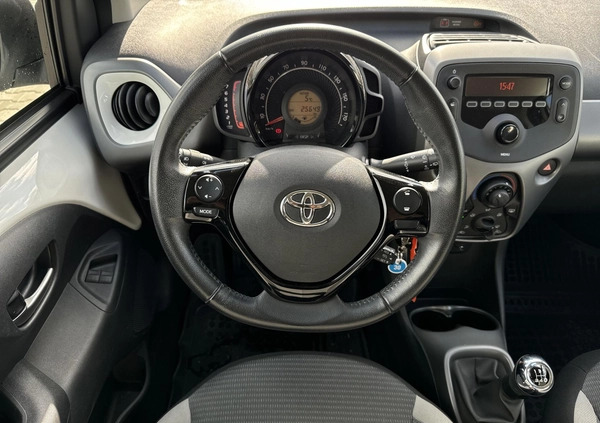 Toyota Aygo cena 46900 przebieg: 25602, rok produkcji 2020 z Bojanowo małe 172